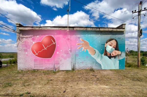 В благодарность омским медикам создали арт-объект