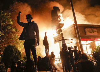 Беспорядки в США: «Так страшно не было даже во время войны»