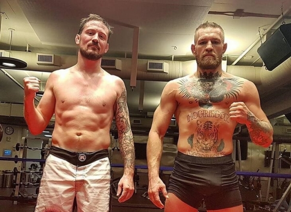 Главный тренер Конора учился драться по записям старых турниров UFC. Джон Кавана – отец ирландских ММА
