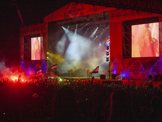 &laquo;Сплин&raquo; и &laquo;Би-2&raquo; выступят онлайн на опен-эйре, прославленном Rammstein