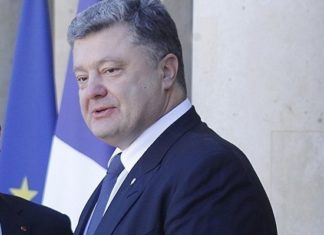Порошенко прибыл в Госбюро Украины и ждет извинений