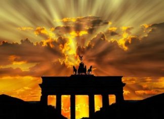 В МИД Германии назвали сложными отношения с США