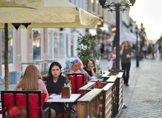 Коронавирус «откушал» на 4 миллиарда: в Казани началась распродажа ресторанов