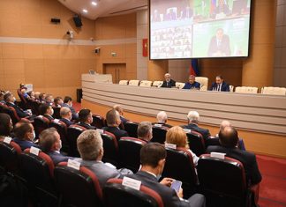 Рустам Минниханов: «Надо искать пути, а не сидеть и жаловаться на коронавирус!»