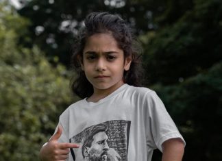 6-летний пацан дриблингом напоминает Месси, а кубиками пресса – Роналду. Пересмотрим эти видео через 15 лет?