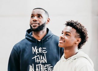 Главная цель Леброна – сыграть с сыном в НБА. Младший уже зарабатывает 10 млн в год, претендует на 1-й пик драфта и бросает лучше папаши