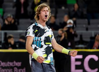 Больше Рублева в 2020-м побеждает только Джокович. Андрей дотерпел до коллапса Циципаса и взял 3-й титул в сезоне