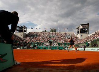 Зачем в теннисе нужны живые судьи, если машины справляются лучше? И как Серена ускорила внедрение роботов?