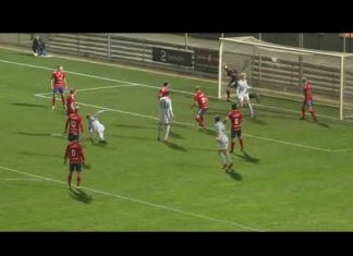 Шарахнул в перекладину через себя и сразу же добил лежа с лета – так забит самый необычный гол года