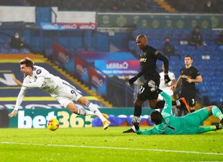 «Защищать ворота размером 7,32 м на 2,44 м без движения ног?» Чех предложил при пенальти давать вратарю больше места, рисуя спреем временную линию