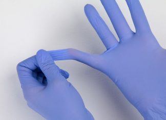 Как подобрать одноразовые перчатки для защиты кожи рук?