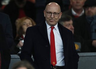 «Мы решаем, когда вы играете». Фанаты «МЮ» заблокировали базу – ждут продажи клуба на фоне развала Суперлиги