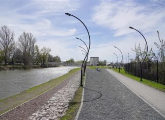 В Кинеле началось благоустройство территории у озера Крымское