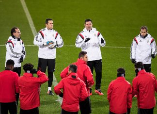 Штаб Витории в «Спартаке»: четыре португальца, с двумя знаком 15 лет – и называет их правой и левой рукой