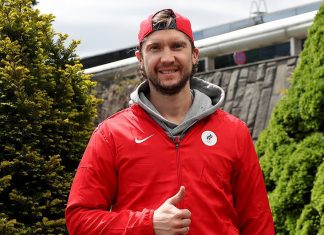 Бобровский приехал спасать сборную. Да, у него посредственный сезон в НХЛ, но на ЧМ всегда выглядел отлично