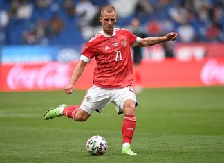 Эксперимент сборной России перед Евро: Баринов – разыгрывающий центральный защитник. Что получилось?