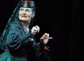 �звестная омская актриса Татьяна Филоненко отмечает юбилей