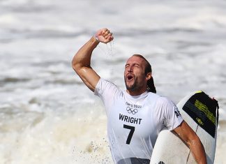 Фантастическая история серфера из Австралии: завоевал бронзу после тяжелой травмы черепа (даже не мог ходить)