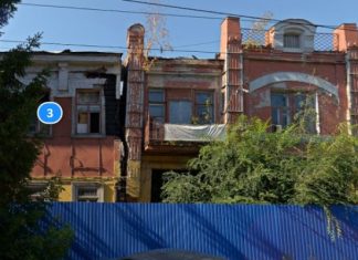 Столетний особняк в центре Омска сдали за 900 рублей в год