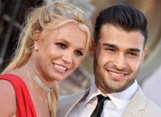 Бритни Спирс объявила о помолвке