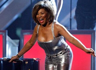 Тина Тернер продала права на свои песни