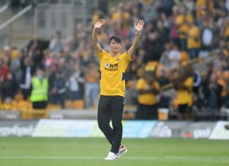 Пак Чжи Сун просит фанатов «МЮ» не петь о собачатине в Южной Корее. Там и правда ее не едят?