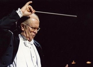 Умер легендарный украинский дирижер