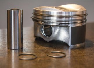 Когда заменять поршни двигателя?