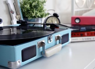 Альбом АВВА «взорвал» рынок пластинок: продажи винила в мире бьют рекорды