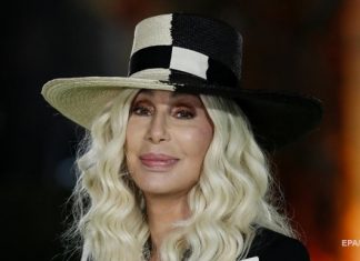 Певица Шер высказалась в поддержку Украины