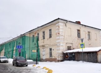 Аварийную казарму в Омской крепости продают за 45 млн