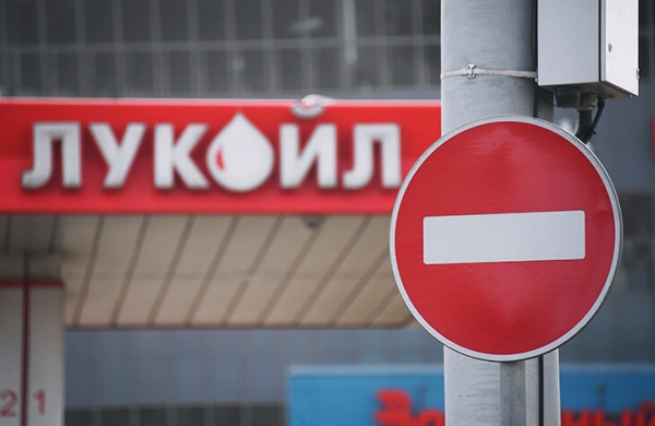 Федун сказал, что не бросит финансировать &laquo;Спартак&raquo;, несмотря на &laquo;огромные сложности&raquo;. Что происходит с его нефтяным бизнесом?