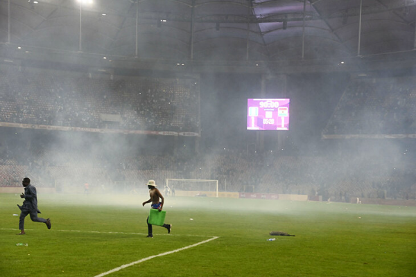 Нигерия не вышла на ЧМ впервые за 16 лет. Фанаты разнесли стадион – билеты им раздали бесплатно для лучшей поддержки
