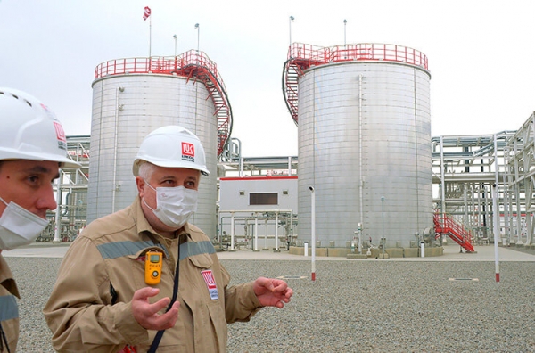 Федун сказал, что не бросит финансировать &laquo;Спартак&raquo;, несмотря на &laquo;огромные сложности&raquo;. Что происходит с его нефтяным бизнесом?