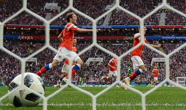 Как устроен футбол в Азии? Россия бы выиграла местный Кубок? А ЛЧ (кстати, у Халка не получилось)?