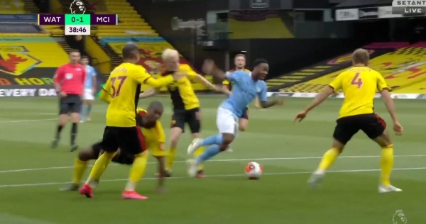 У Стерлинга рекорд АПЛ по заработанным пенальти и хейт за нырки. Так он симулянт или нет?