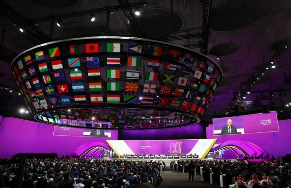 Россию не исключили из ФИФА, это даже не обсуждали – забанили три других федерации. Русский язык добавили в список официальных