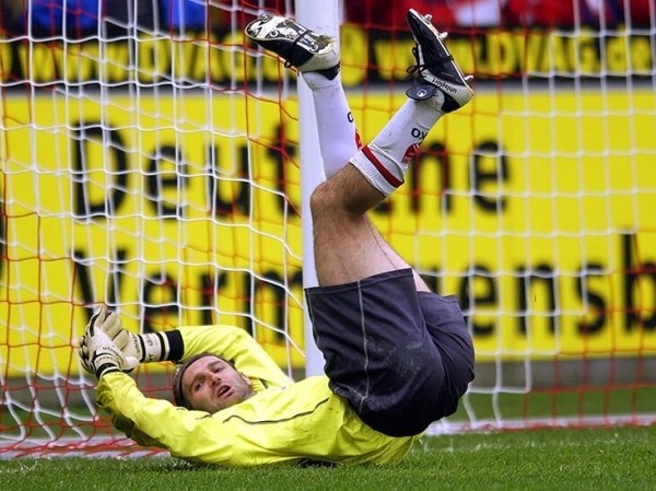 Самому нелепому автоголу Бундеслиги &ndash; 20 лет. Вратарь за год трижды забил в свои, но не пропустил от Оливера Кана