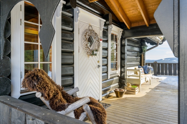 Продается любимая зимняя дача Шумахера – всего за €3,8 млн. Там бронированные стекла, тренажерка, 10 спален и зал игровых автоматов