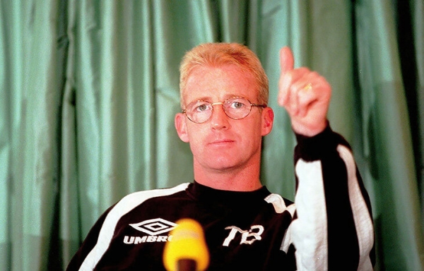 Легенда &laquo;Селтика&raquo; остановила вражду с &laquo;Рейнджерс&raquo;. Его гроб несли игроки главного соперника