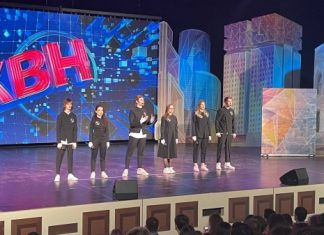 Омская команда КВН прошла в четвертьфинал Премьер-лиги