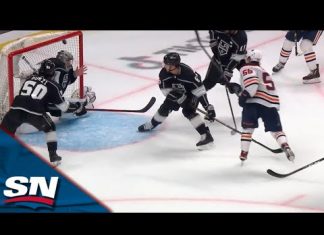 👋 Два крутых сэйва без ловушки от вратаря «Лос-Анджелеса»! Кипер потерял ее во время чужой атаки