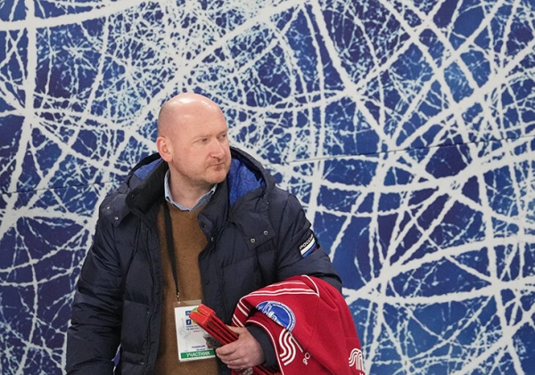 «Он сделает мне подножку – и я уйду на тот свет». Лиза Нугуманова обвинила тренеров в травле и угрозах здоровью, но ей, похоже, не верят