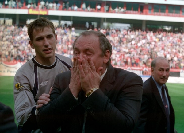 В 2003-м «Спартак» взял Кубок, но тоже провалил сезон. Так закончилась эпоха Романцева