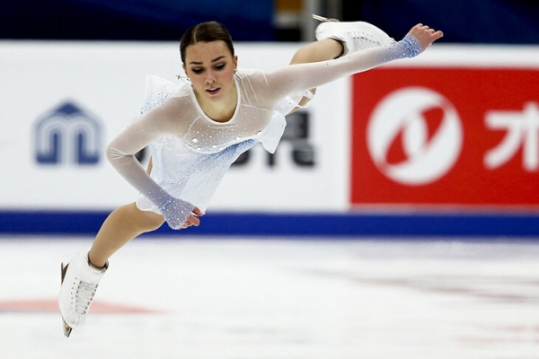 «Он сделает мне подножку – и я уйду на тот свет». Лиза Нугуманова обвинила тренеров в травле и угрозах здоровью, но ей, похоже, не верят