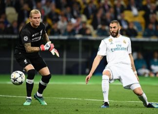 А где сейчас Кариус? Он пятый вратарь «Ливерпуля», зато мощно раскачался