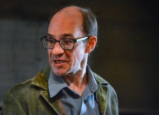 Олег ТЕПЛОУХОВ: «Авантюристы должны быть честны перед самими собой»