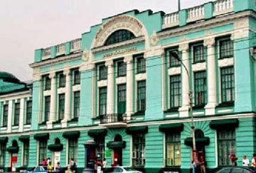 Омичи в День победы могут сходить на выставки, экскурсии и концерты