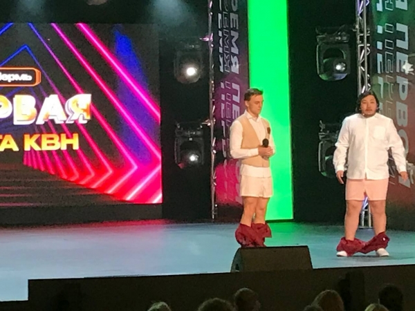 Омская команда КВН покорила Хрусталева своим юмором