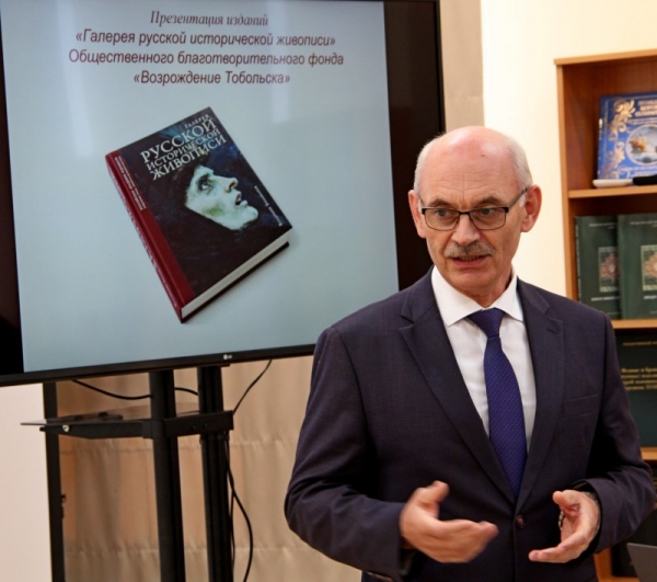 Омскому музею подарили уникальное издание писем Достоевского